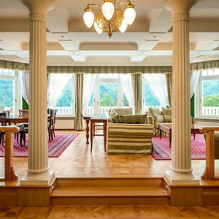 Spa Hotel Imperial Karlovy Vary Exterior photo The interior of the Presidential Suite