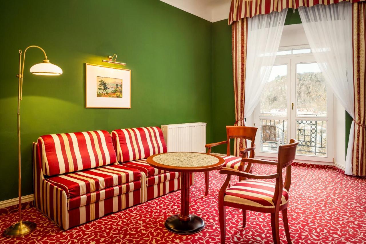 Spa Hotel Imperial Karlovy Vary Exterior photo A room at the hotel