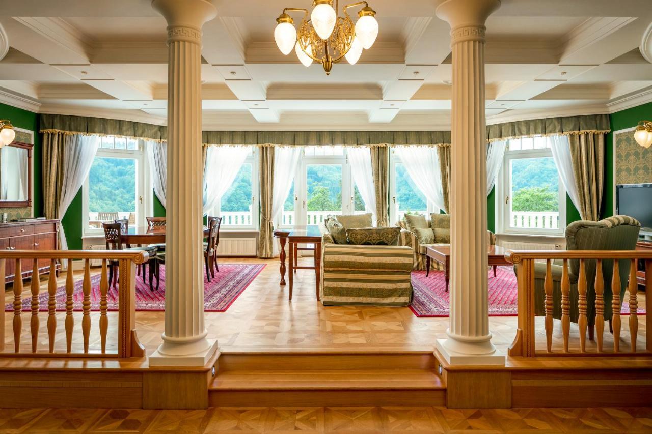 Spa Hotel Imperial Karlovy Vary Exterior photo The interior of the Presidential Suite