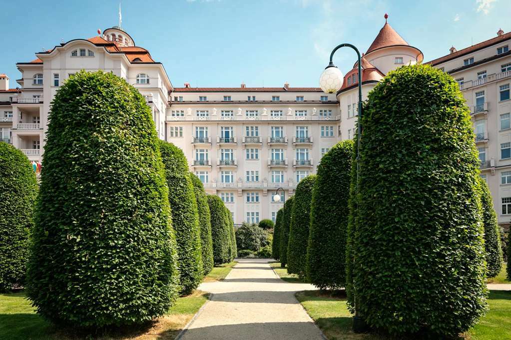 Spa Hotel Imperial Karlovy Vary Exterior photo The Grand Hotel